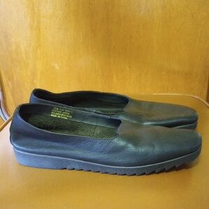 Eclisse Aire Neutral Black Comfy Leather Flats, Size 7.5